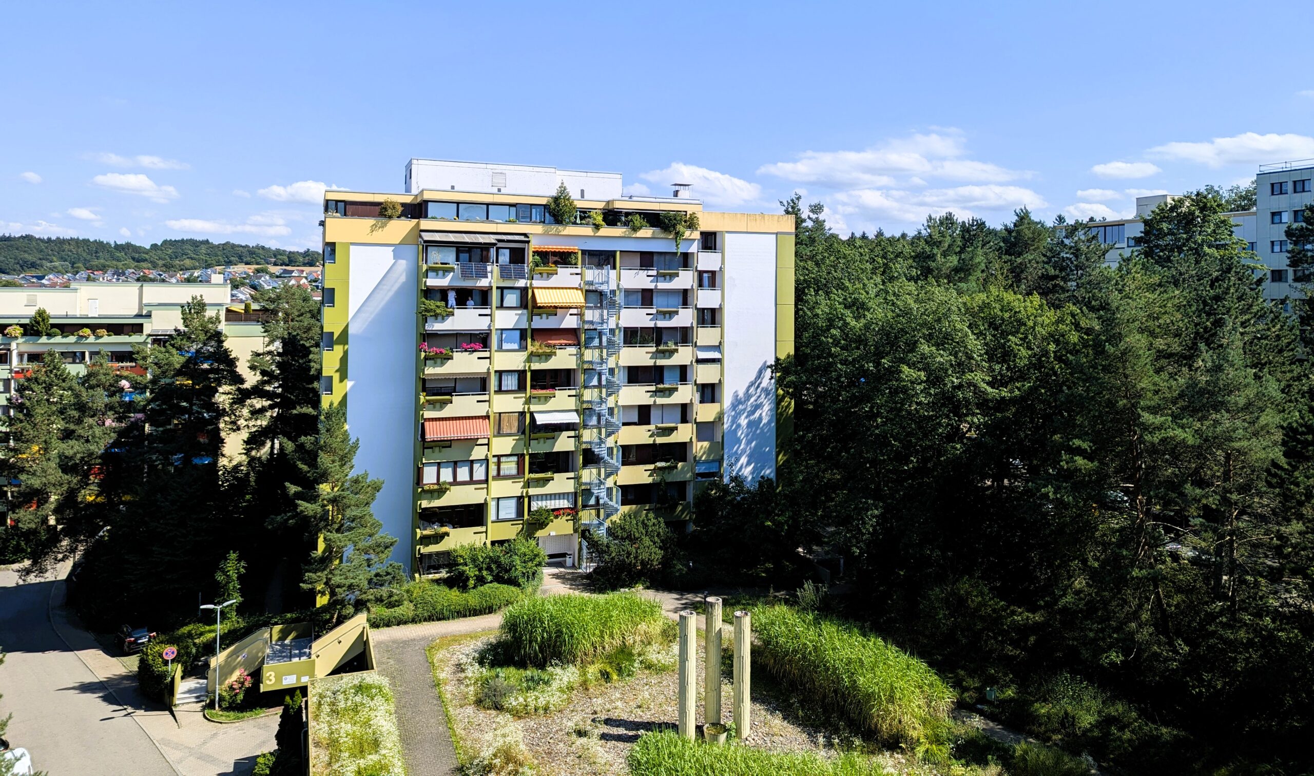 „Wohnanlage Waldpark in Eisingen – Immobilienvermittlung Schwebius“.